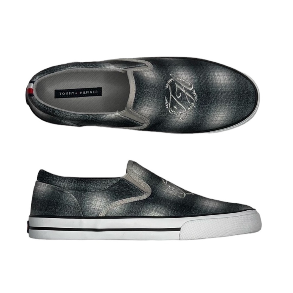 Nwot Tommy Hilfiger Women’s Plaid Slip On Sneaker Shoes